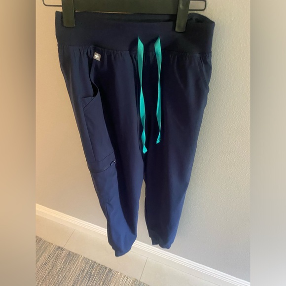High wasted Zamora FREEx lined jogger scrub pants size xxs/p. - Picture 2 of 6